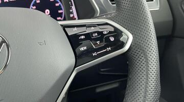 2022 Volkswagen TSI R-Line DSG Euro 6 5-door (Grey) - Image: 21
