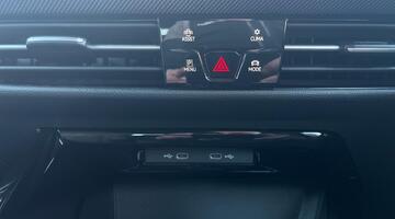 2025 Volkswagen ETSI MHEV Black Edition DSG Euro 6 5-door (White) - Image: 28