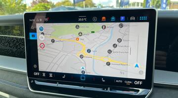 2025 Volkswagen TSI eHybrid 19.7kWh R-Line DSG Euro 6 5-door (White) - Image: 14