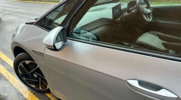 2020 Volkswagen Pro Performance 58kWh Life Auto 5-door (Silver) - Image: 16