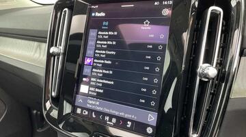 2024 Volvo 2.0 B3 MHEV Ultra Dark DCT Auto Euro 6 5-door (Blue) - Image: 23