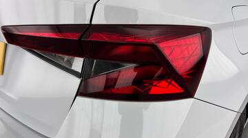 2023 Škoda 1.0 TSI Colour Edition Euro 6 5-door (White) - Image: 28