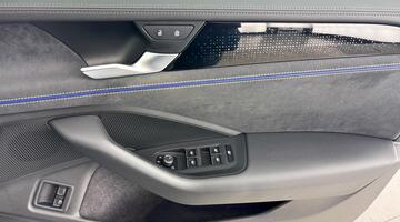 2025 Volkswagen TSI eHybrid 19.7kWh R-Line DSG Euro 6 5-door (Silver) - Image: 24