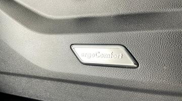 2025 Volkswagen 3.0 V6 TSI eHybrid 14.3kWh R Tiptronic 4Motion Euro 6 5-door (Grey) - Image: 24