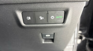 2024 Škoda TSI iV 25.7kWh SE L DSG Euro 6 5-door (5 Seat) (Black) - Image: 22