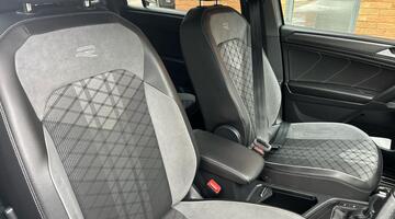 2022 Volkswagen TSI R-Line DSG Euro 6 5-door (Grey) - Image: 22