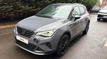 2025 SEAT 1.0 TSI FR Black Edition Euro 6 5-door (Grey) - Image: 10