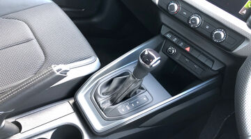 2025 Audi TFSI 35 S line Sportback S Tronic Euro 6 5-door (Black) - Image: 32