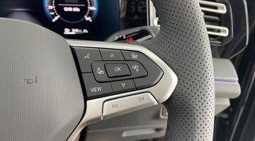 2025 Volkswagen ETSI MHEV R-Line DSG Euro 6 5-door (Black) - Image: 21