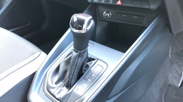 2025 Audi TFSI 35 S line Sportback S Tronic Euro 6 5-door (Black) - Image: 11