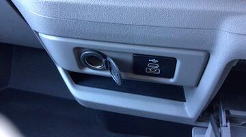 2025 Ford 2.0 320 EcoBlue Trend Auto L1 H1 Euro 6 5-door (White) - Image: 30