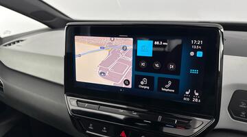 2022 Volkswagen Pro Performance 58kWh Family Auto 5-door (Multicolour) - Image: 14