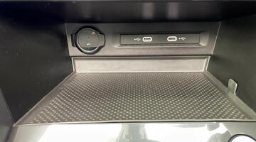 2023 Volkswagen TSI 13kWh Elegance DSG Euro 6 5-door (Blue) - Image: 7