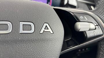 2025 Škoda TSI e-TEC MHEV SportLine DSG Euro 6 5-door (7 Seat) (Silver) - Image: 17