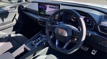 2025 CUPRA ETSI V2 DSG Euro 6 5-door (White) - Image: 6