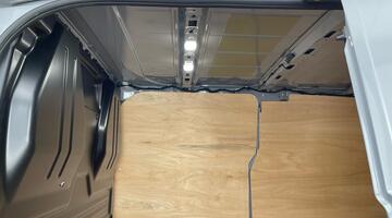 2025 Volkswagen T32 65kWh Commerce Pro Auto RWD SWB 5-door (Grey) - Image: 33