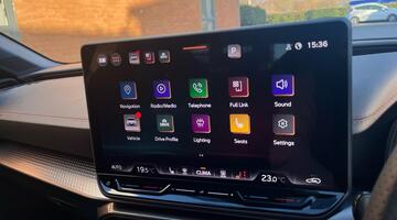 2025 CUPRA ETSI V2 DSG Euro 6 5-door (Black) - Image: 7