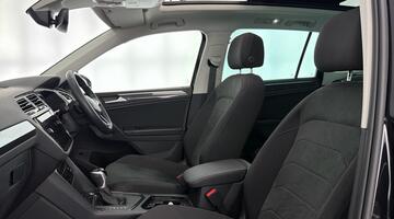 2023 Volkswagen TSI Elegance DSG Euro 6 5-door (Black) - Image: 34