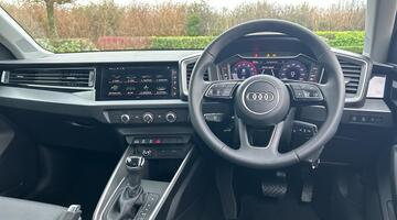 2026 Audi Sportback Sport 30 TFSI 116 PS S tronic (Silver) - Image: 10