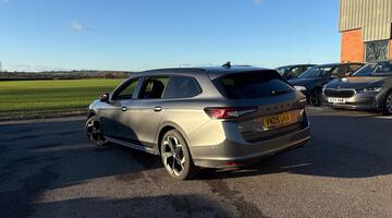 2025 Škoda TSI iV 25.7kWh SportLine DSG Euro 6 5-door (Grey) - Image: 4