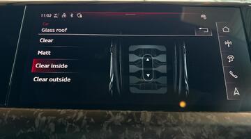 2025 Audi Performance 105kWh Carbon Black Auto quattro 4-door (Green) - Image: 25