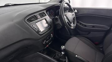 2020 Hyundai SE Launch Edition Euro 6 5-door (Grey) - Image: 2