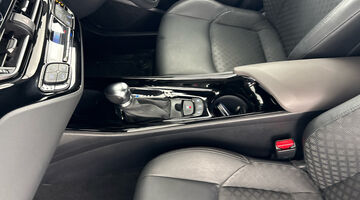 2021 Toyota VVT-h Excel CVT Euro 6 5-door (Grey) - Image: 32