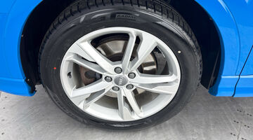 2019 Audi 2.0 TFSI 40 S line S Tronic quattro Euro 6 5-door (Blue) - Image: 41