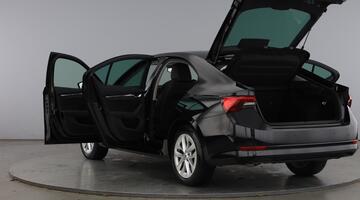 2023 Škoda TSI e-TEC MHEV SE L DSG Euro 6 5-door (Black) - Image: 11