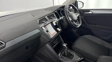 2022 Volkswagen TSI Active DSG Euro 6 5-door (Grey) - Image: 2