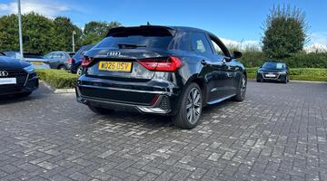 2025 Audi 1.0 TFSI 30 S line Sportback S Tronic Euro 6 5-door (Black) - Image: 21