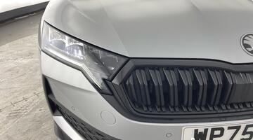 2025 Škoda TSI ACT SportLine Euro 6 5-door (Silver) - Image: 39