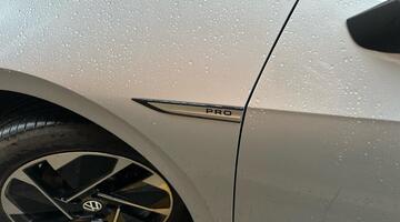 2020 Volkswagen Pro Performance 58kWh Life Auto 5-door (Silver) - Image: 17