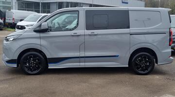 2026 Ford 320 Duratec 11.8kWh Sport Crew Van Auto Euro 6 5-door (Grey) - Image: 4