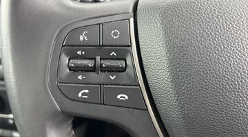 2020 Hyundai SE Launch Edition Euro 6 5-door (Grey) - Image: 23