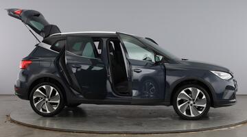 2025 SEAT 1.0 TSI FR Sport DSG Euro 6 5-door (Blue) - Image: 10