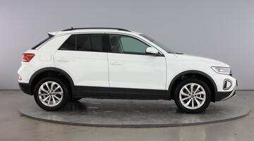 2024 Volkswagen TSI Match DSG Euro 6 5-door (White) - Image: 4