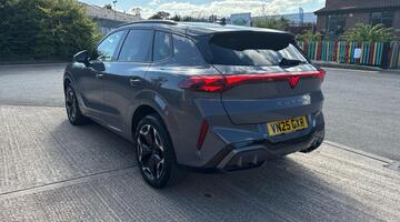 2025 CUPRA 2.0 TSI VZ1 DSG 4-doorive Euro 6 5dr (Grey) - Image: 11