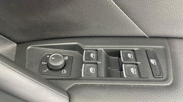 2017 Volkswagen 2.0 TSI R-Line DSG 4Motion Euro 6 5-door (Grey) - Image: 19