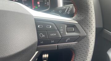 2025 SEAT TSI EVO FR Sport DSG Euro 6 5-door (Black) - Image: 18