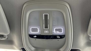 2025 Volvo 2.0 T8 18.8kWh Ultra Dark Auto 4WD Euro 6 5-door (Black) - Image: 33