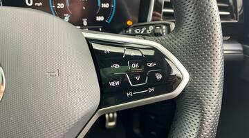 2023 Volkswagen 3.0 TDI V6 Black Edition Tiptronic 4Motion Euro 6 5-door (White) - Image: 24