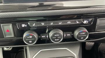 2020 Volkswagen 2.0 TDI Executive DSG Euro 6 5-door (Blue) - Image: 14