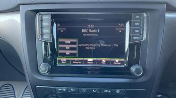 2017 Škoda TSI SE L Drive Outdoor DSG Euro 6 5-door (Grey) - Image: 9