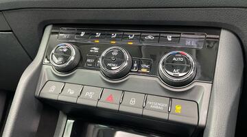 2023 Škoda 2.0 TDI Laurin & Klement DSG 4WD Euro 6 5-door (7 Seat) (Black) - Image: 17