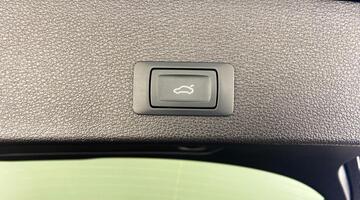 2022 Audi 2.0 TFSI 40 Black Edition S Tronic quattro Euro 6 5-door (Black) - Image: 34