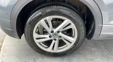 2022 Volkswagen TSI R-Line Euro 6 5-door (Grey) - Image: 22