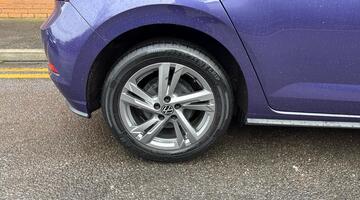 2023 Volkswagen 1.0 TSI R-Line Euro 6 5-door (Unlisted) - Image: 11