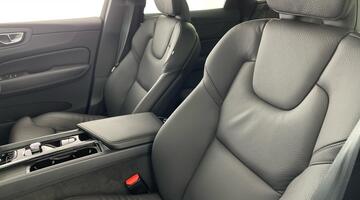 2024 Volvo 2.0 B5 MHEV Plus Auto Euro 6 5-door (Grey) - Image: 35