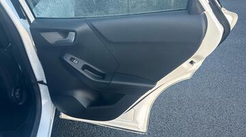 2020 Ford 1.0T EcoBoost MHEV ST-Line X Euro 6 5-door (White) - Image: 31